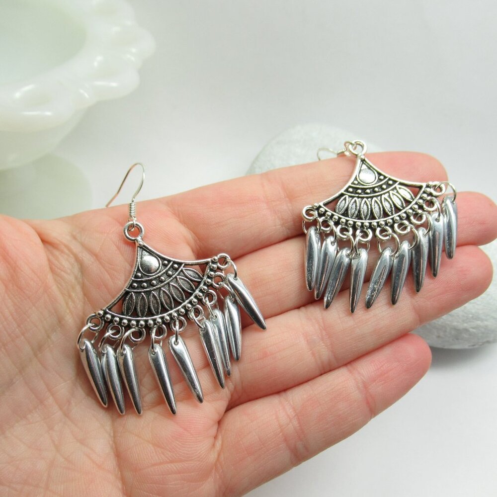 Unique statement fan dangle earrings - Picture 11 of 11